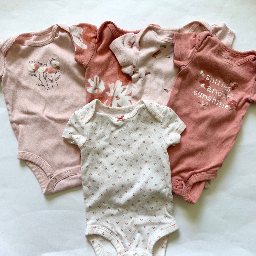 Baby Girl Onesies 5 Piece Carter's Short Sleeve Bodysuit Clothing Bundle